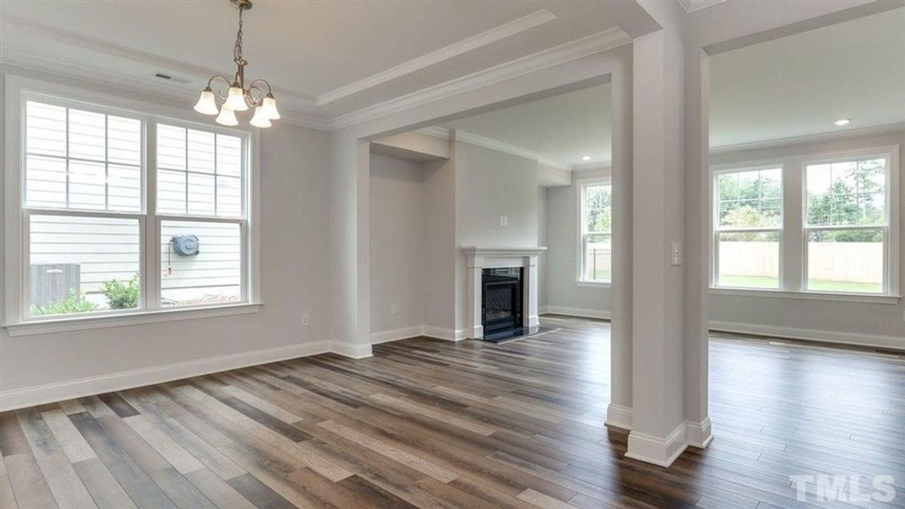 219 Abbot Pl - Photo 3 of 30