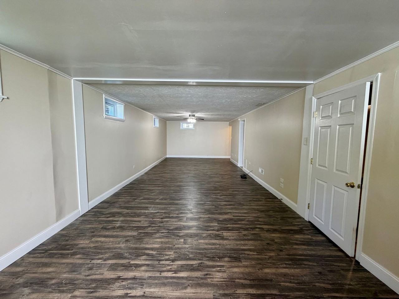 1212 Agnese St #B - Photo 3 of 15