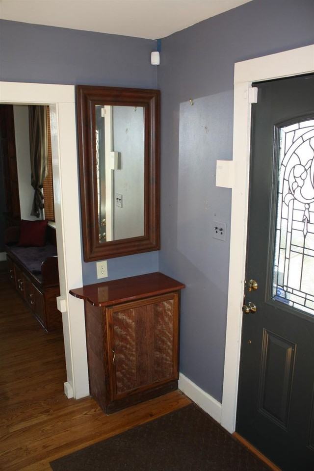 1110 Birdsall St - Photo 2 of 30