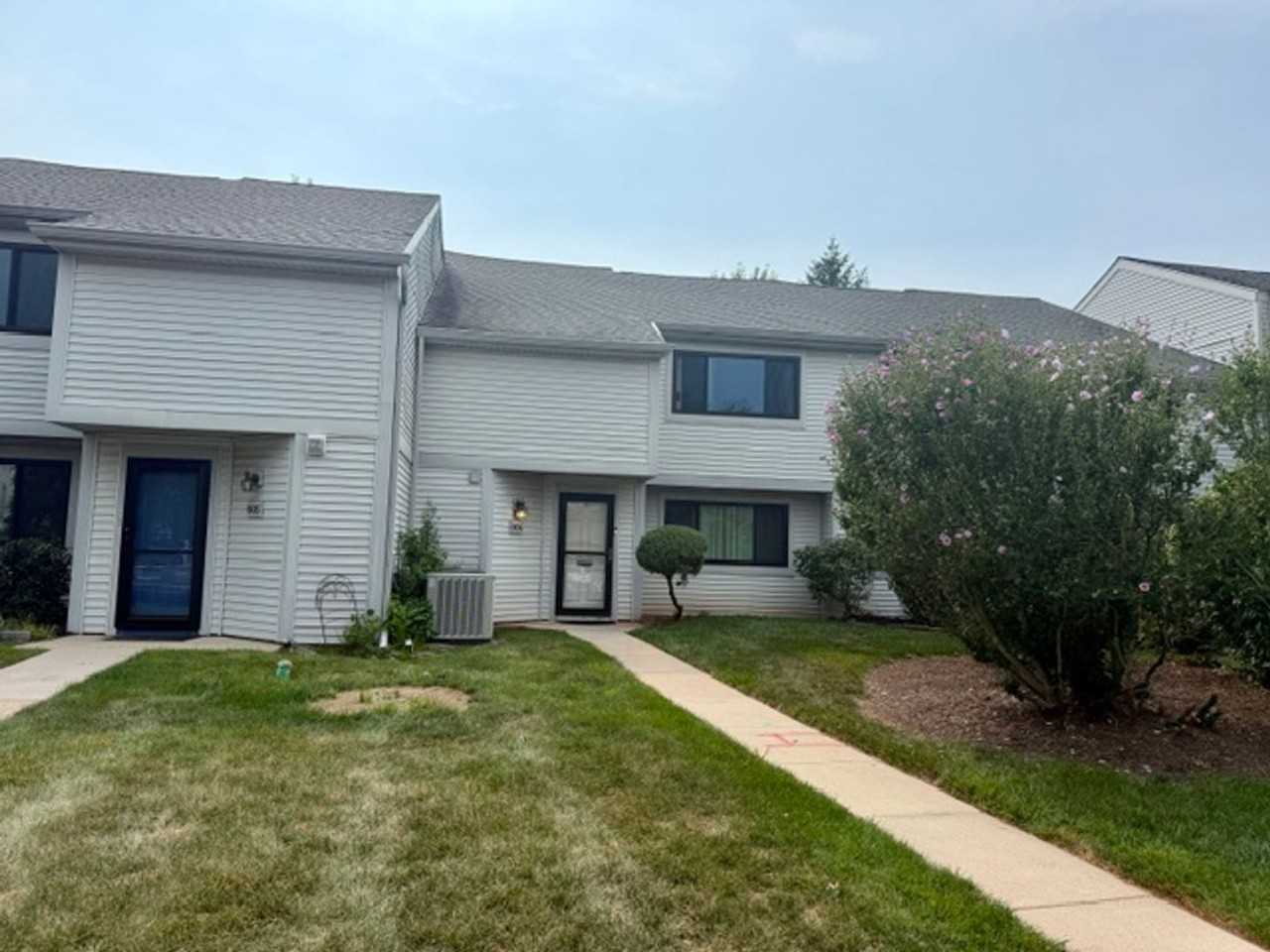 604 Monroe Dr #155 - Photo 2 of 2