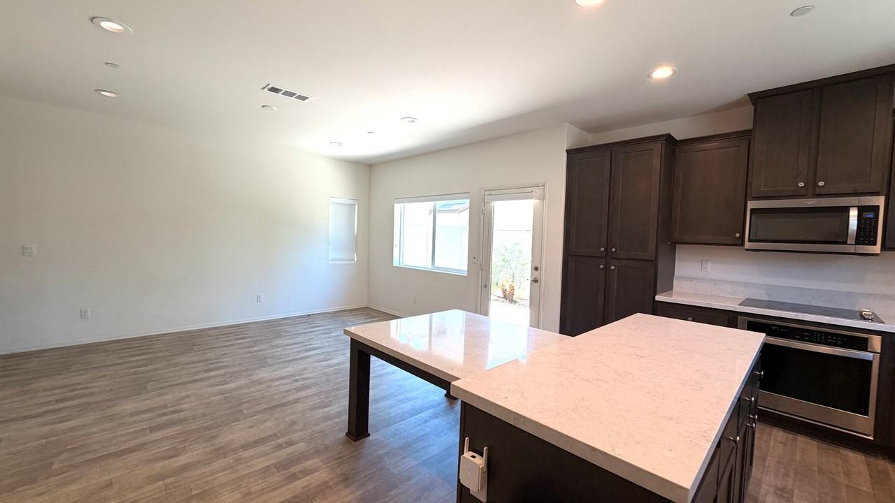 5474 Starlight Pl - Photo 4 of 42