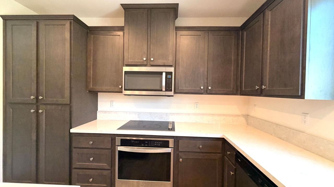 5474 Starlight Pl - Photo 7 of 42