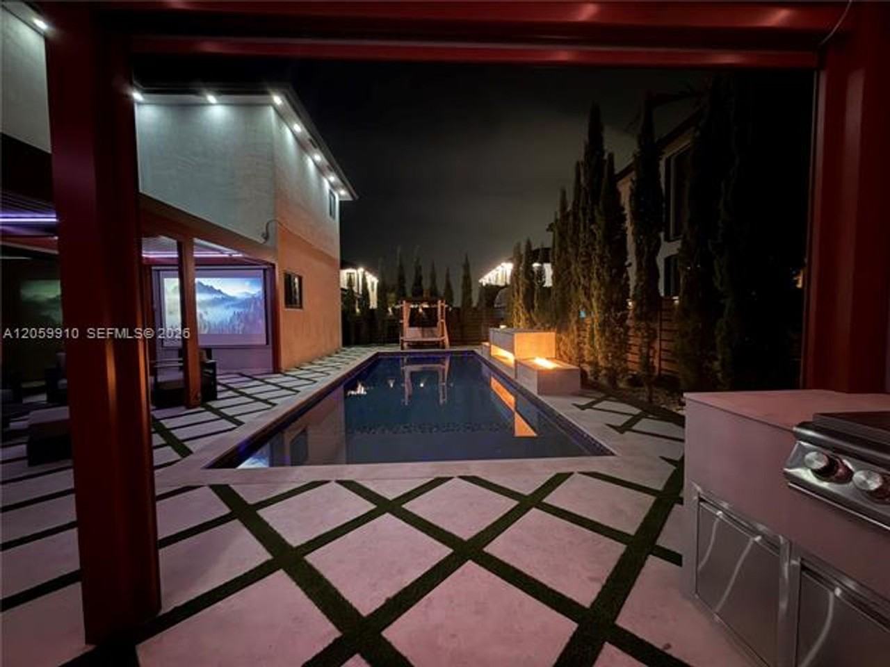 13661 Sw 160th Ct #13661 - Photo 7 of 50