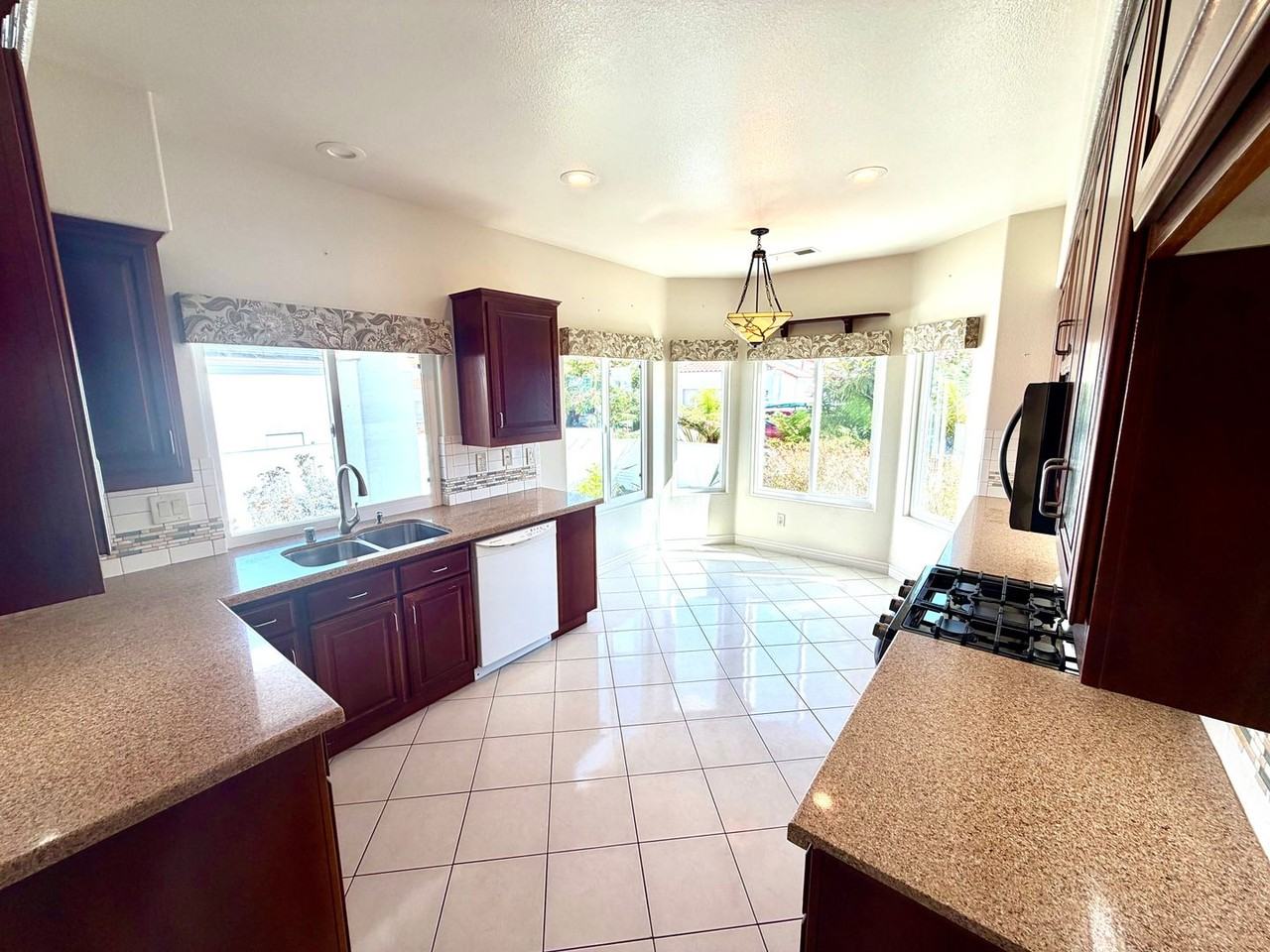 4969 Lamia Way - Photo 5 of 15