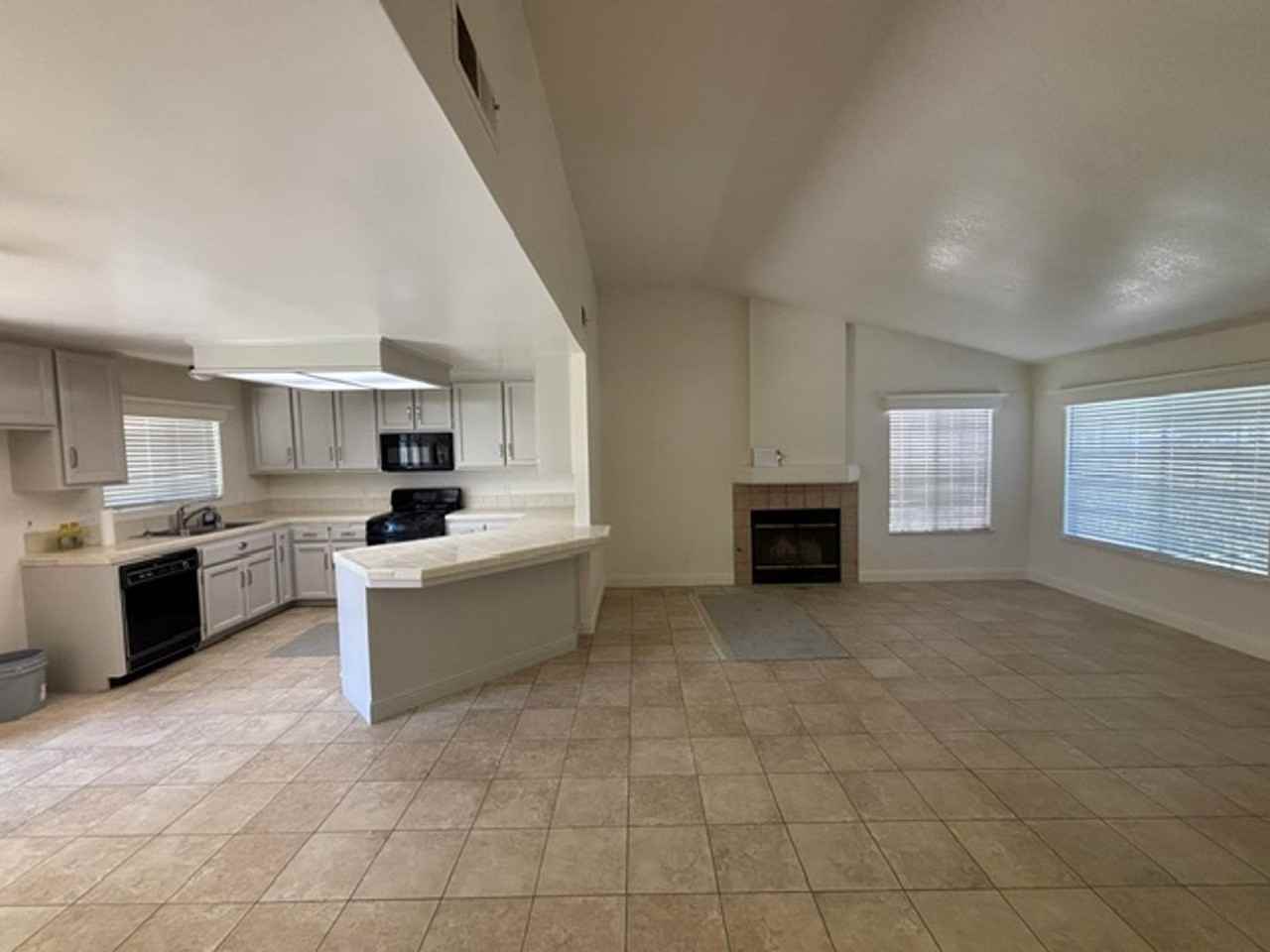 11009 Bahia Ct - Photo 6 of 29