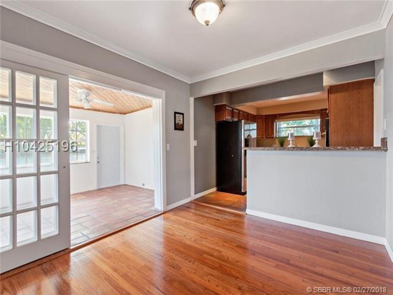 1404 Plunkett St - Photo 6 of 11