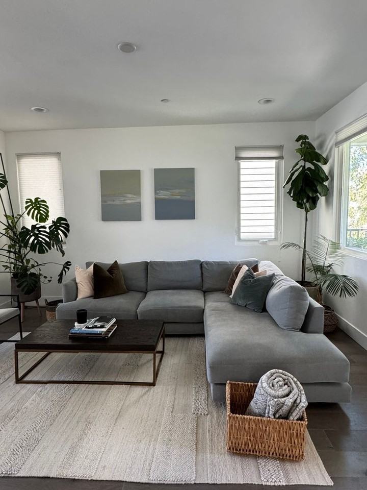 892 Estuary St - Photo 2 of 32