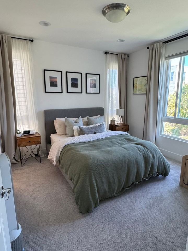 892 Estuary St - Photo 6 of 32