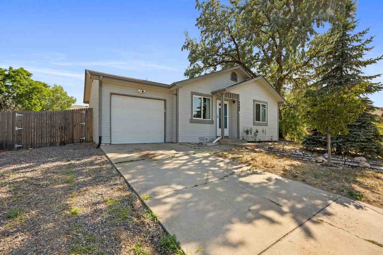 4485 S Pagosa Cir - Photo 2 of 21