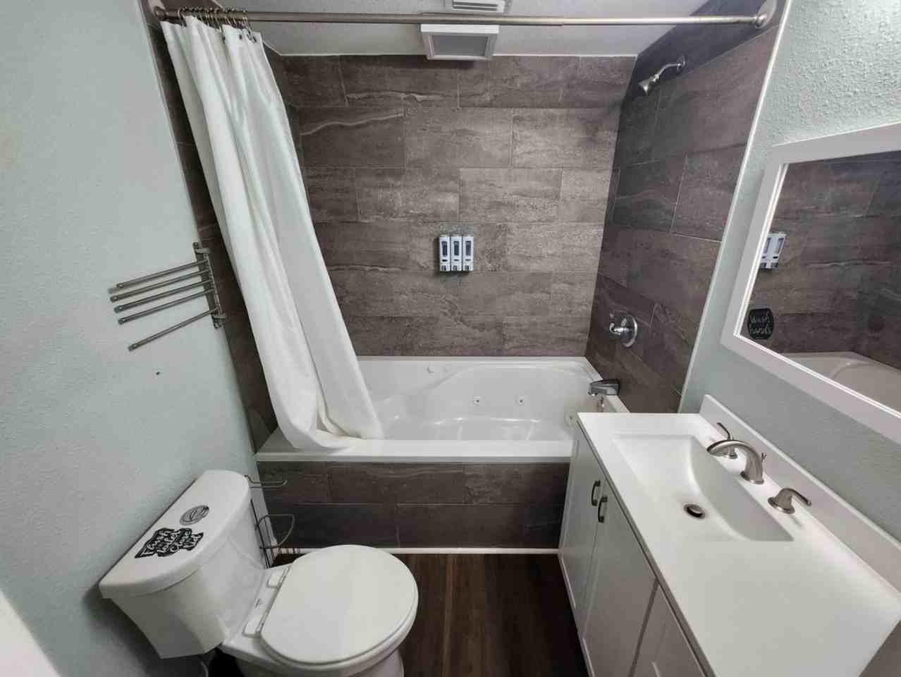 4713 Horton Rd - Photo 6 of 12