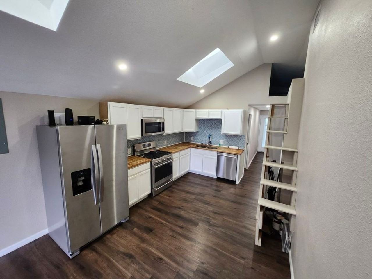 4713 Horton Rd - Photo 7 of 12