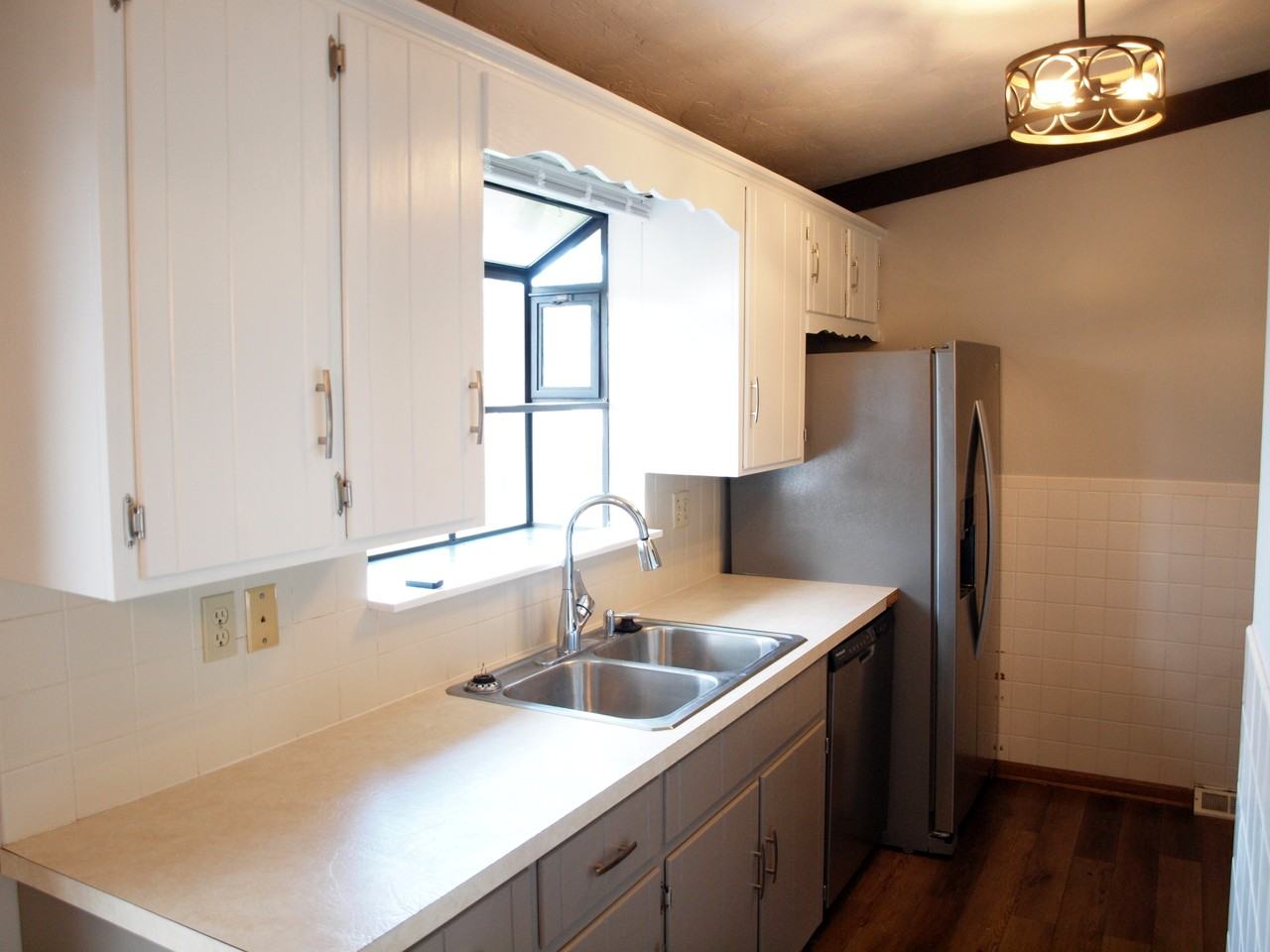 607 Cheyenne Cir #1 - Photo 5 of 19