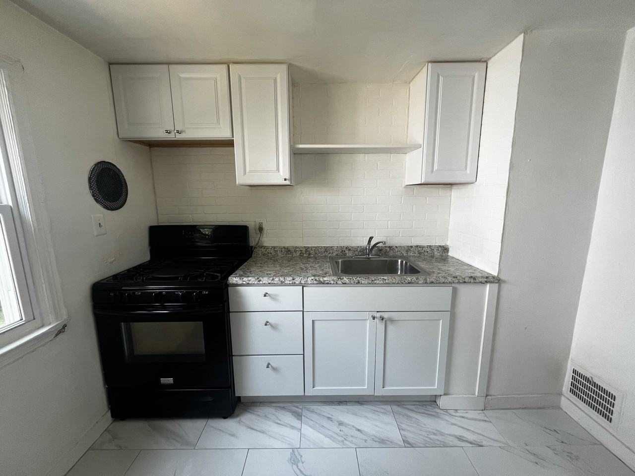 117 Wyoming Ave Lowr #LOWER