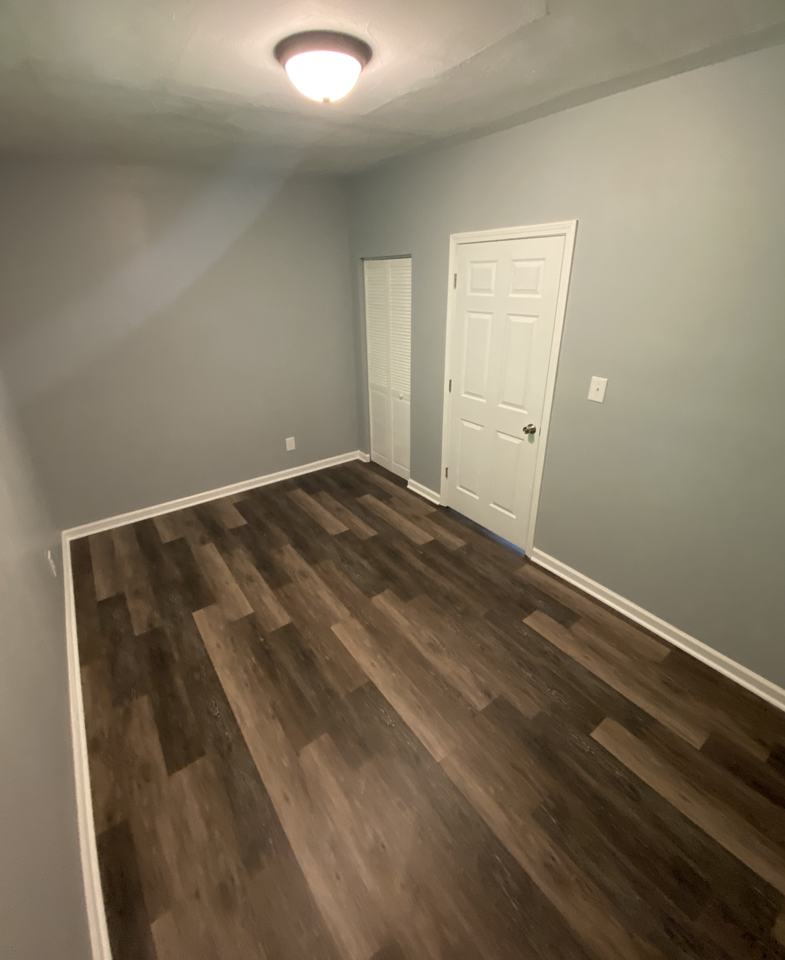 102 Commonwealth Blvd #1 - Photo 5 of 22