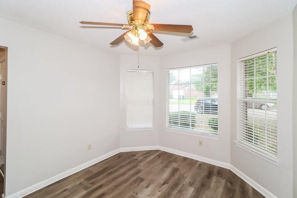 5892 Alexandria Ln - Photo 6 of 16