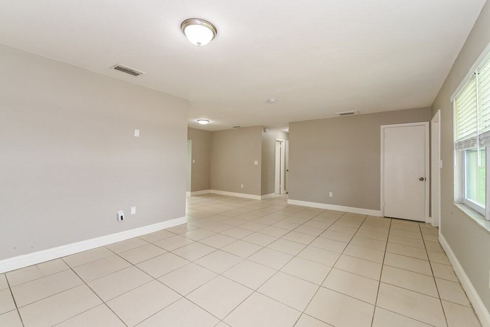 11 Kentucky Rd - Photo 4 of 15