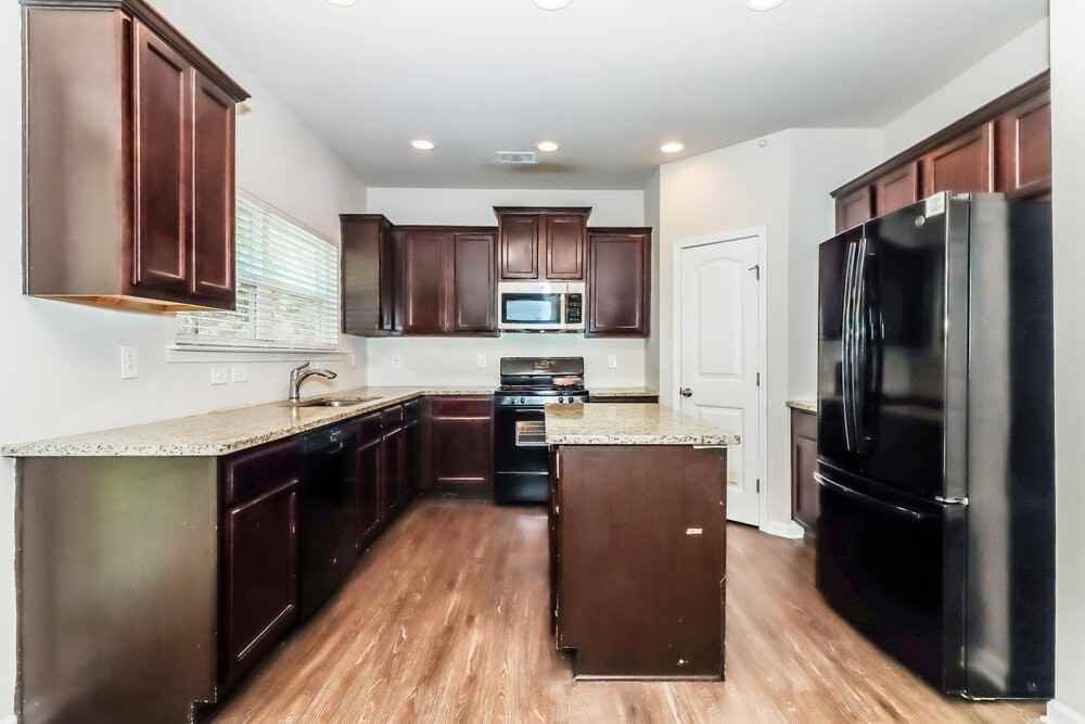 220 Foggy Creek Ln - Photo 7 of 17