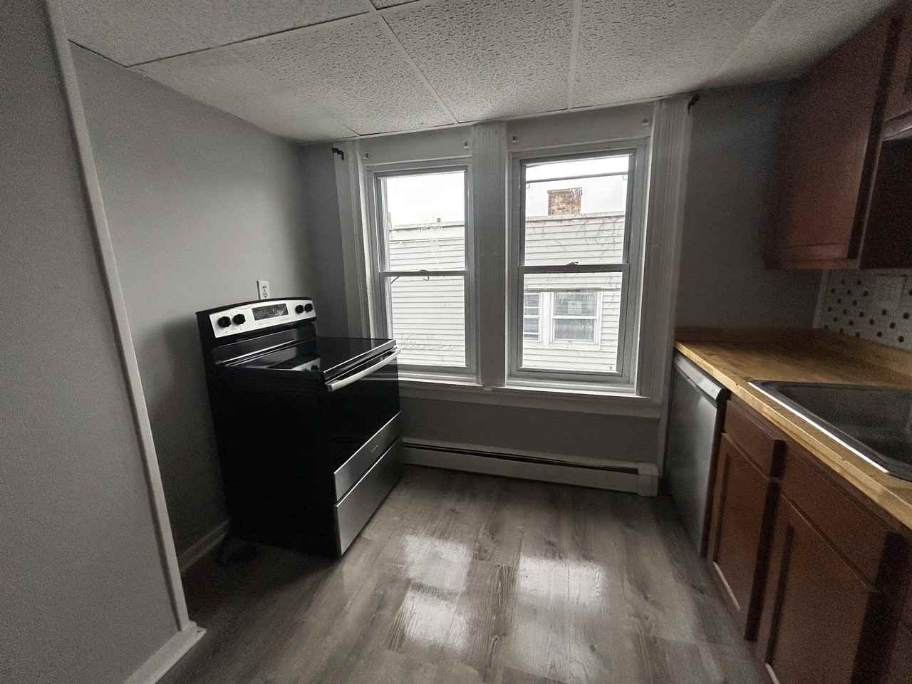 1214 Sausse Ave #1214-2 - Photo 4 of 26