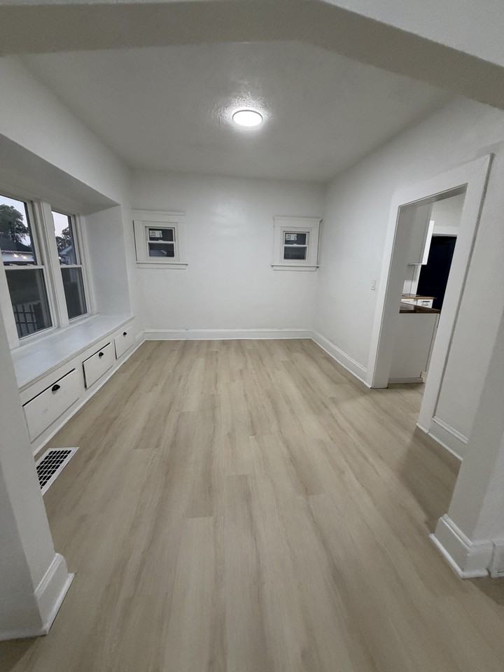 2016 Halstead Avenue - Front House - Photo 3 of 29