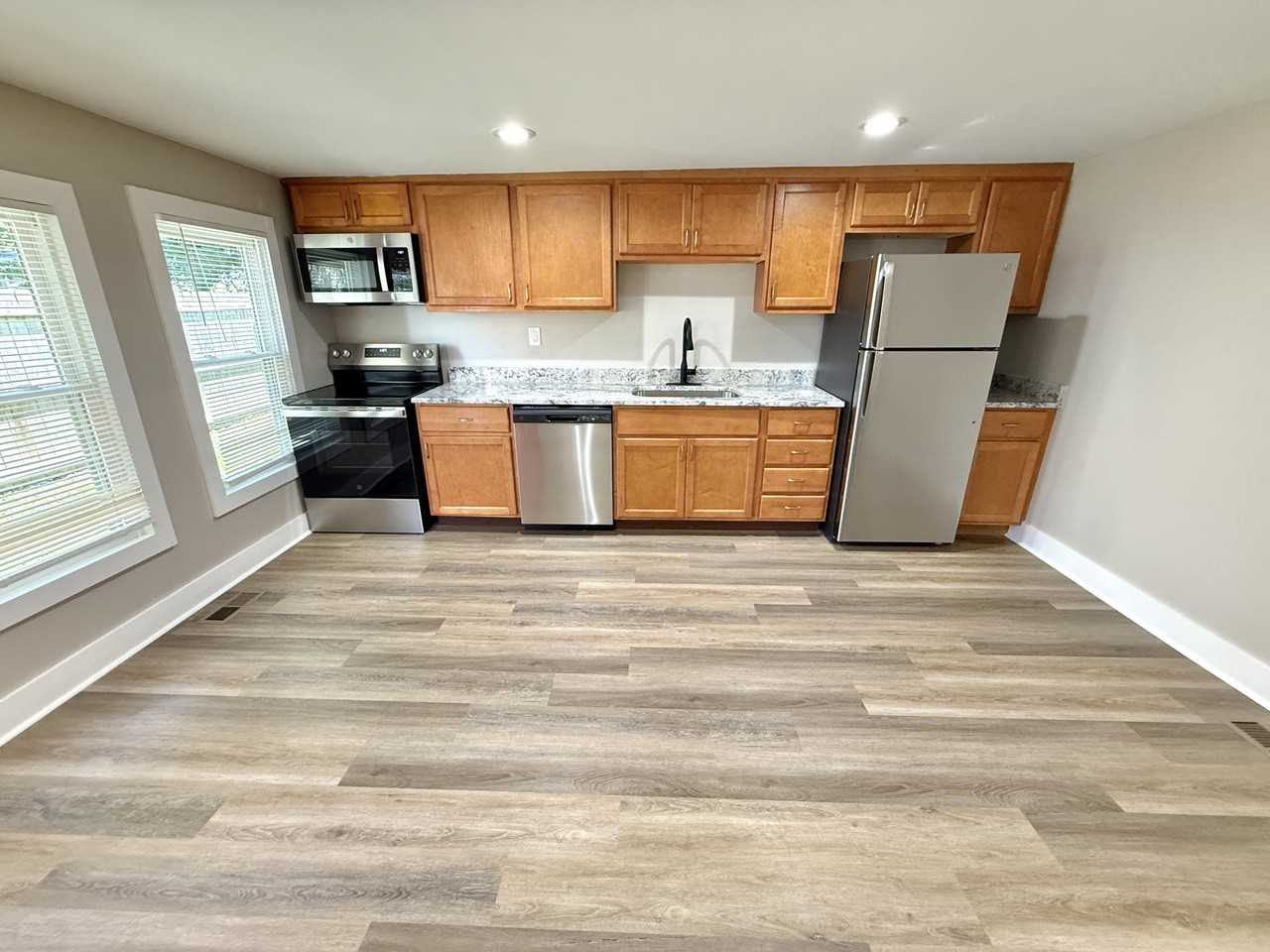 314 N Mechanic St #3 - Photo 3 of 11