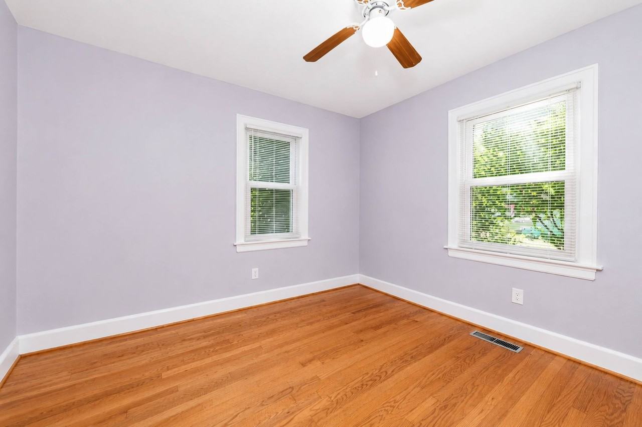 702 Tanyard St - Photo 7 of 12