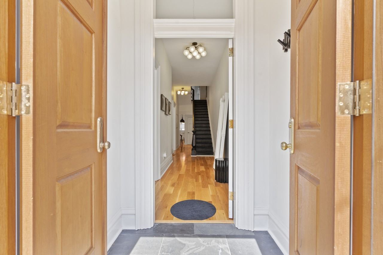 243 45th St #1 - Photo 2 of 26