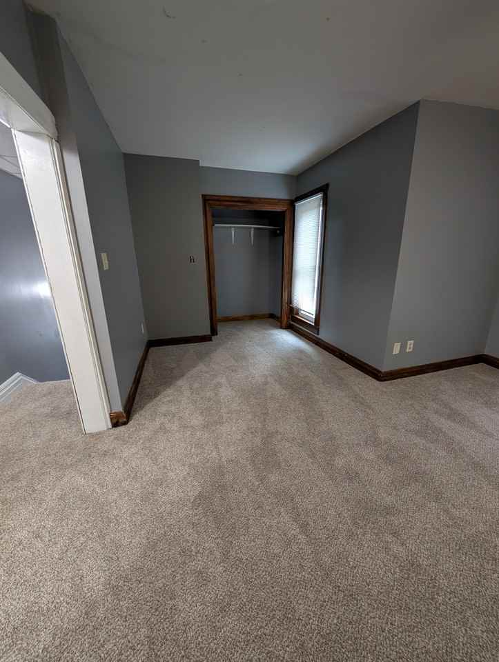 1268 Sw Western Ave #2B - Photo 2 of 12
