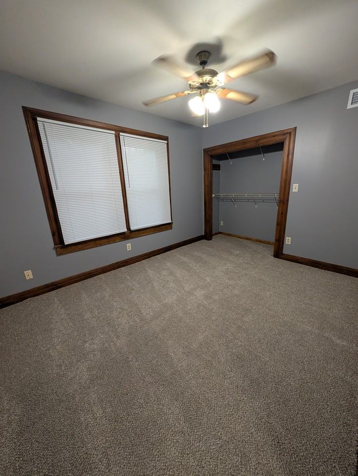 1268 Sw Western Ave #2B - Photo 4 of 12
