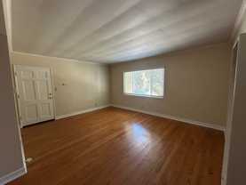 1756Verd - Photo 1 of 1