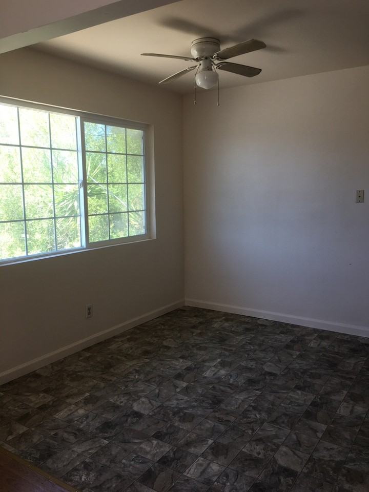 2576 Mohawk Ct - Photo 2 of 15