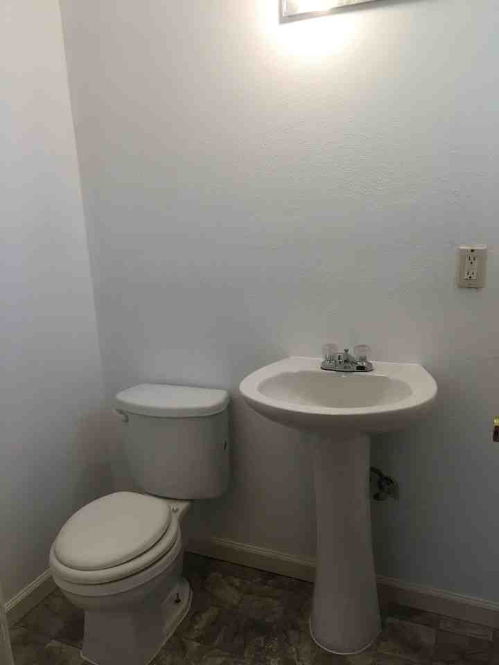 2576 Mohawk Ct - Photo 6 of 15