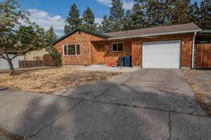 featured image of 834 Se 5th St