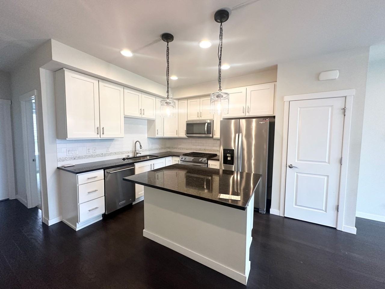 3541 Ne 146th Pl - Photo 2 of 24
