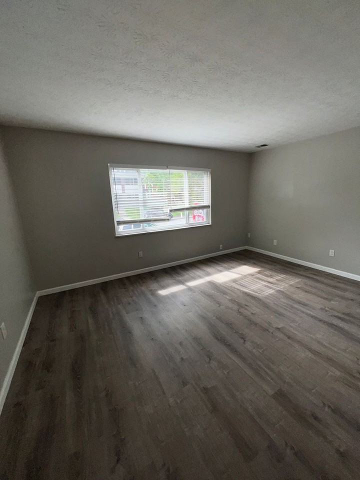 1778 N 4th St - Photo 2 of 12