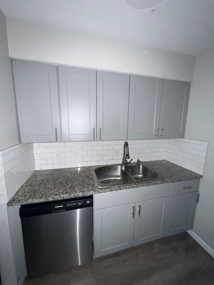 1778 N 4th St - Photo 4 of 12