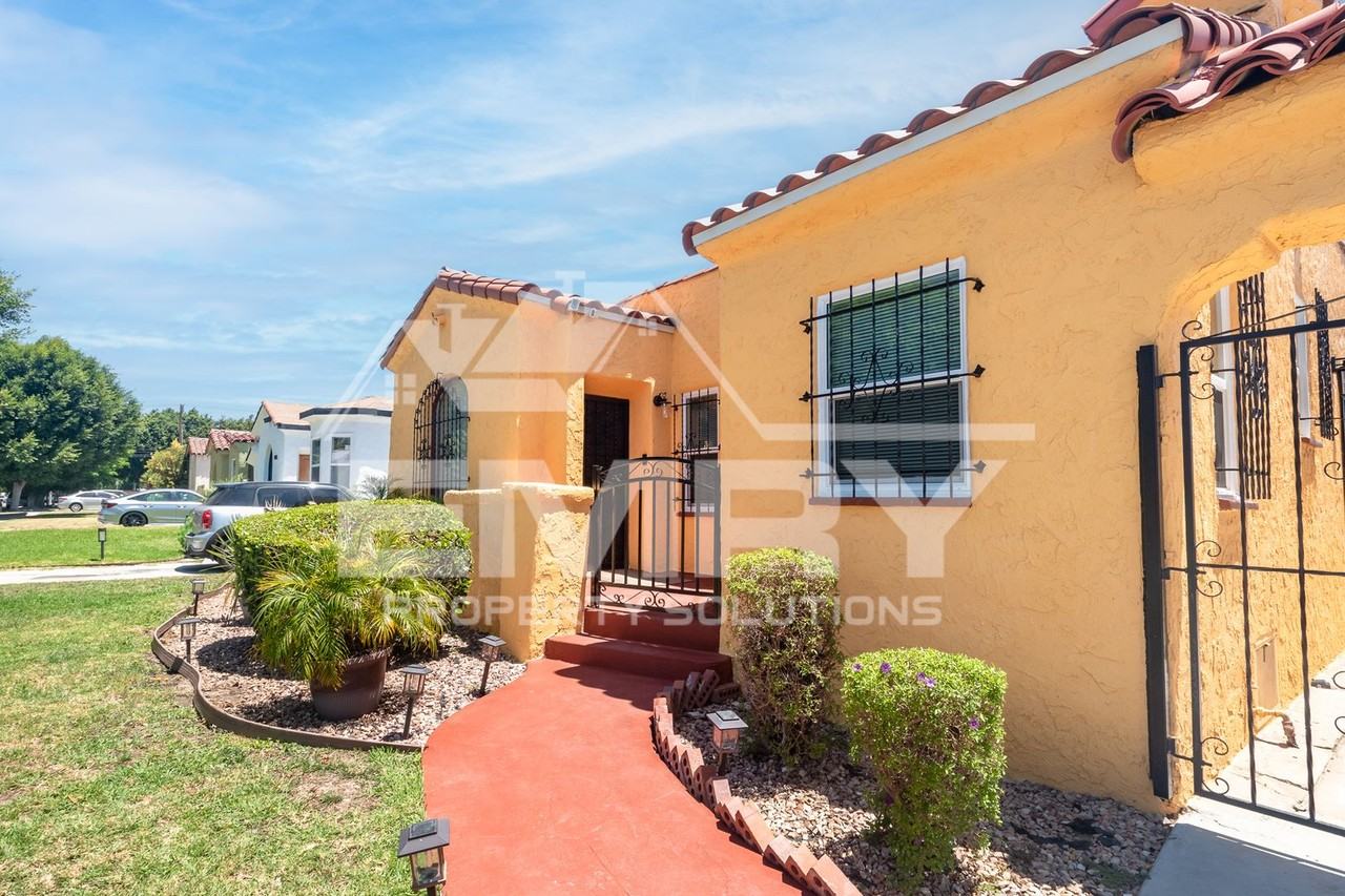 8930 S Hobart Blvd - Photo 2 of 27