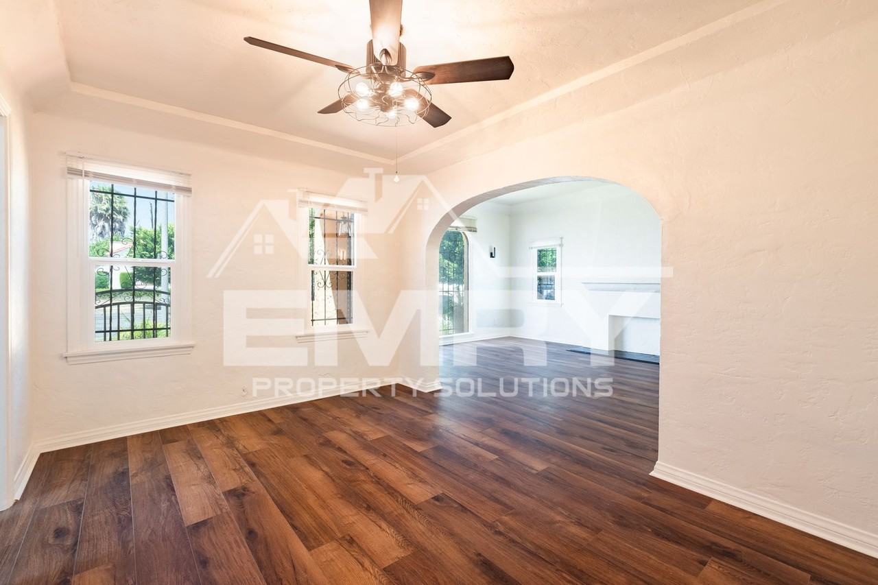 8930 S Hobart Blvd - Photo 6 of 27