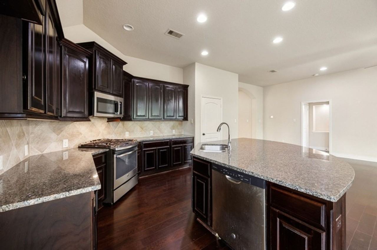 518 Lucrezia - Photo 7 of 26