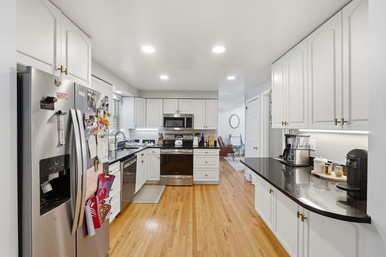 15336 Baileys Ln - Photo 4 of 32