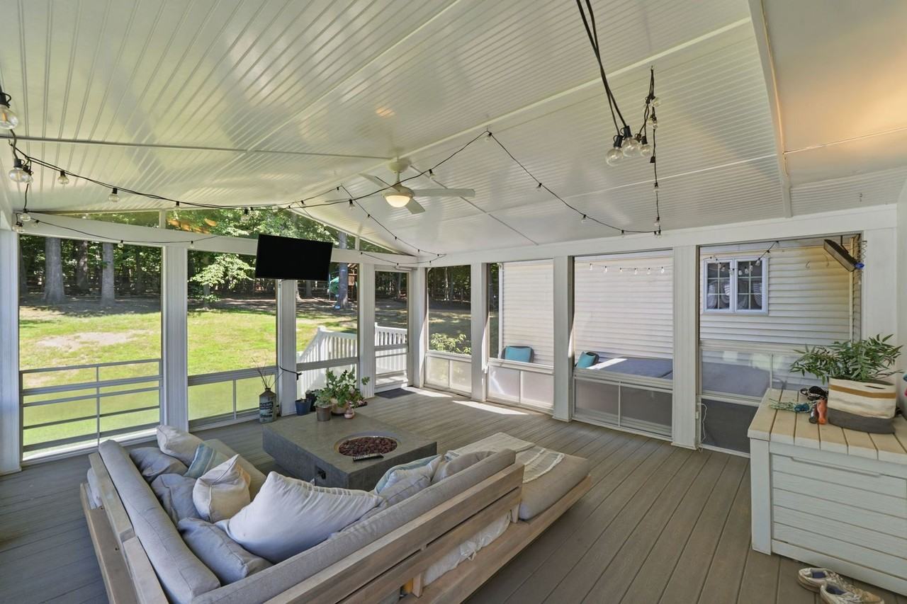 15336 Baileys Ln - Photo 6 of 32