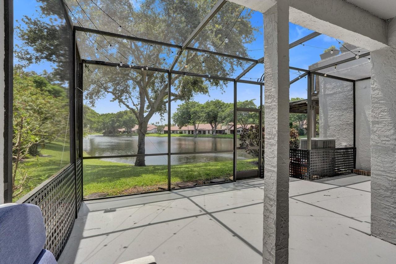 635 Deer Creek North Shore Dr #TH - Photo 3 of 25