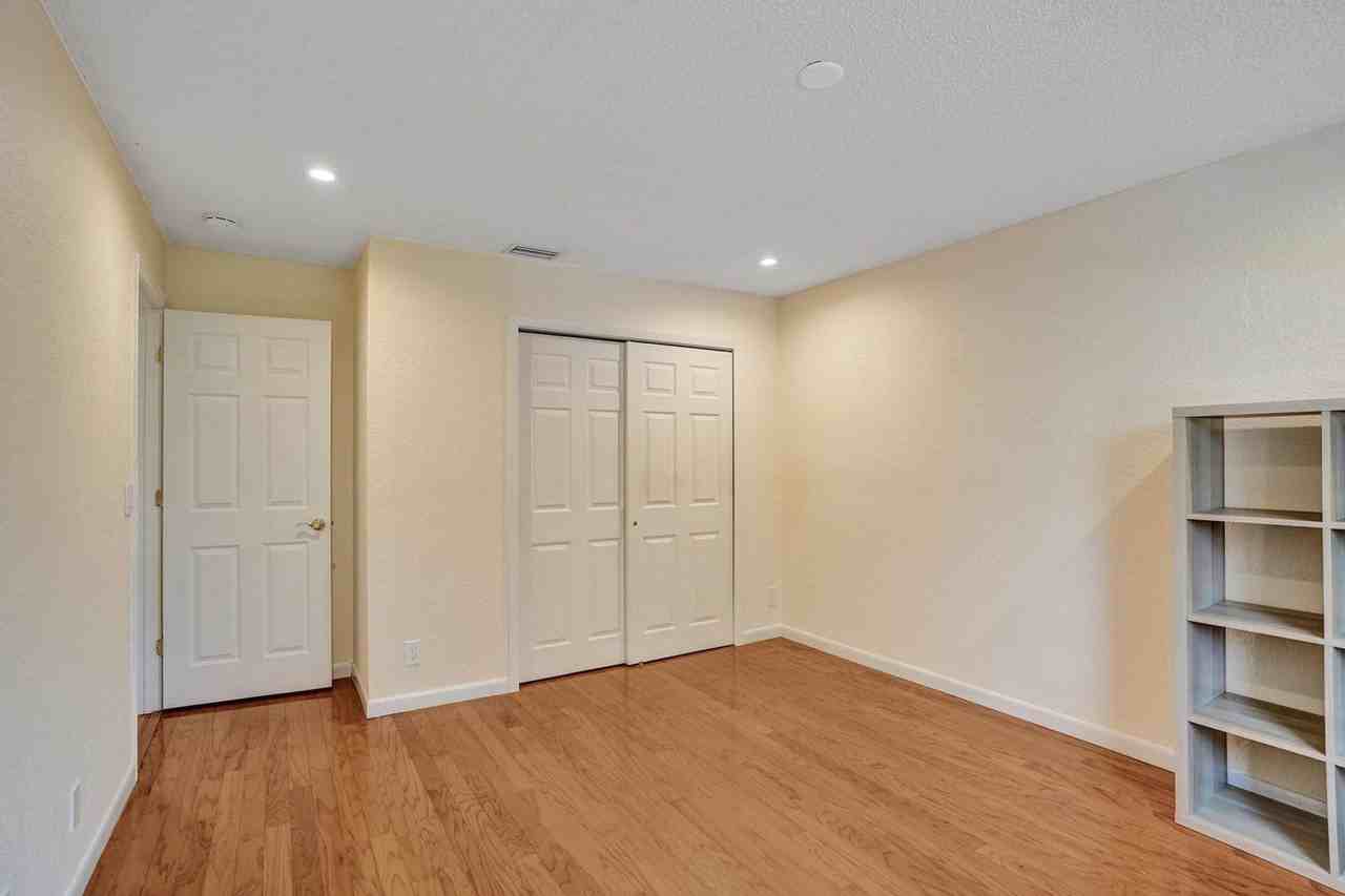 635 Deer Creek North Shore Dr #TH - Photo 7 of 25