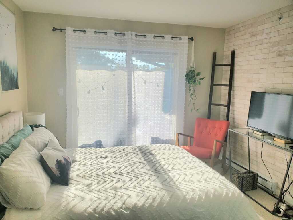 7337 Macpherson Avenue #403 - Photo 2 of 9