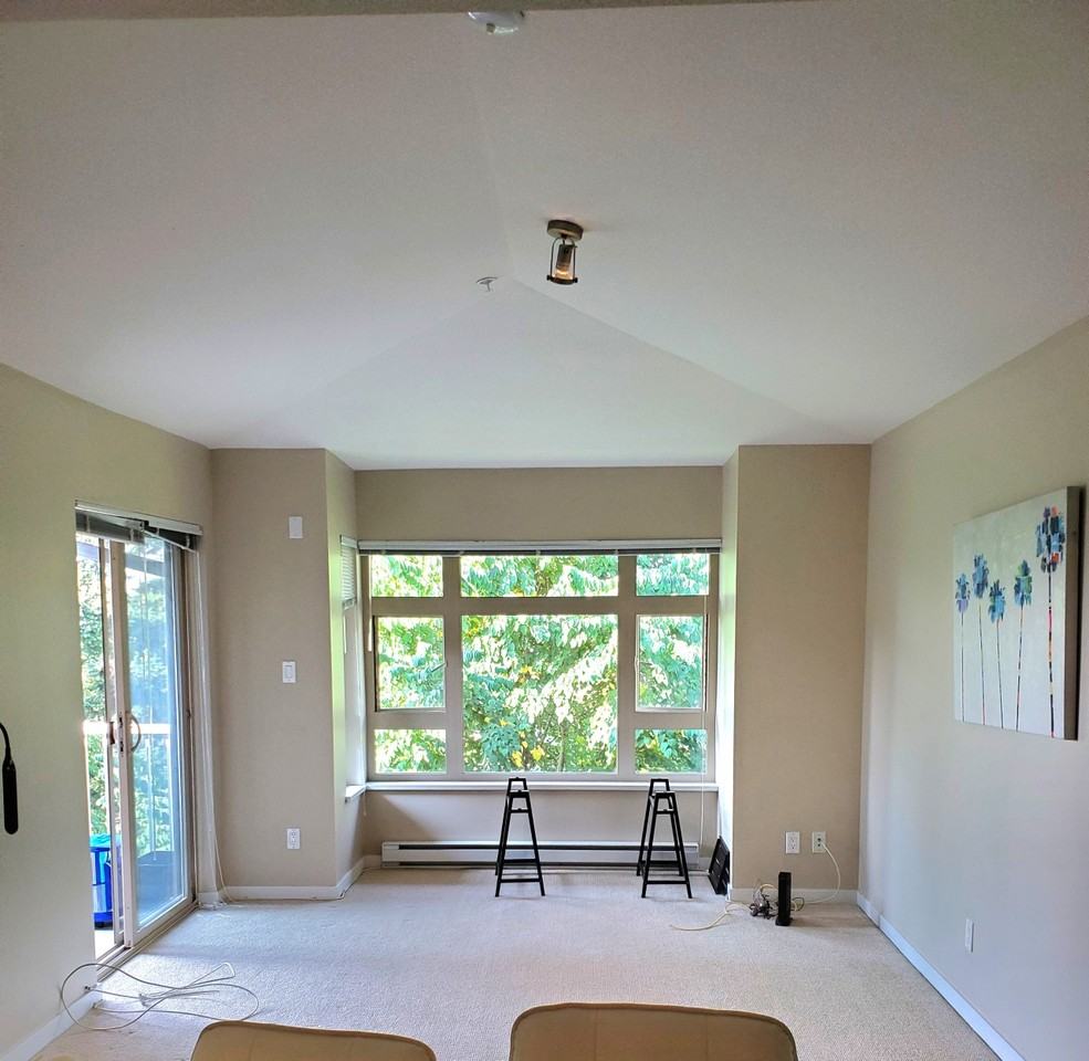 7337 Macpherson Avenue #403 - Photo 5 of 9