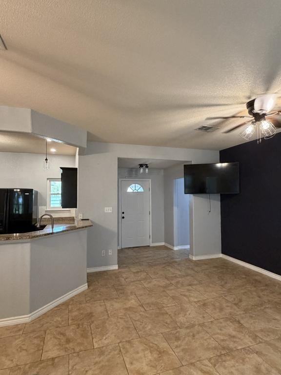 484 Cordova Ter - Photo 3 of 22