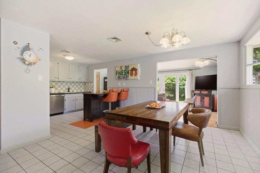85 Highland Ave - Photo 6 of 43