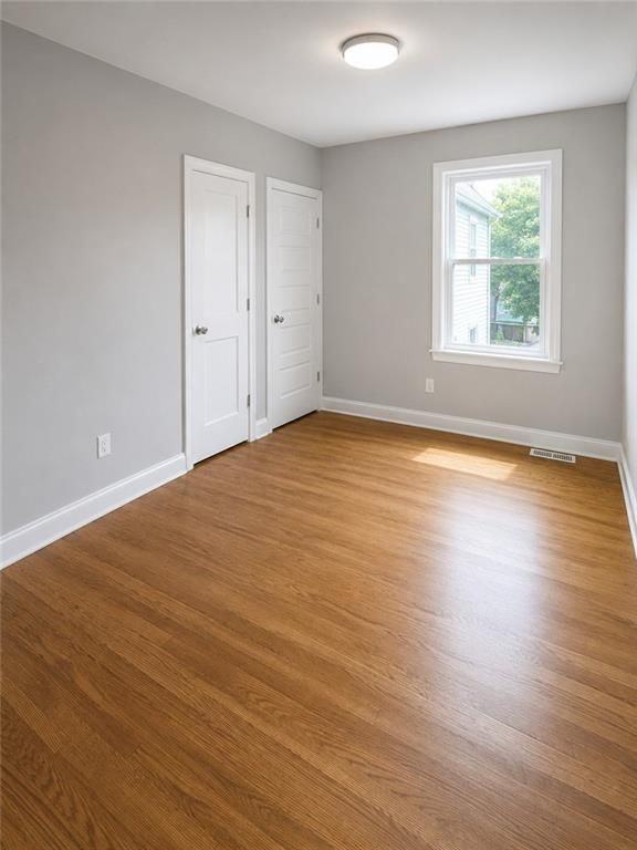 213 State St ##C - Photo 3 of 7