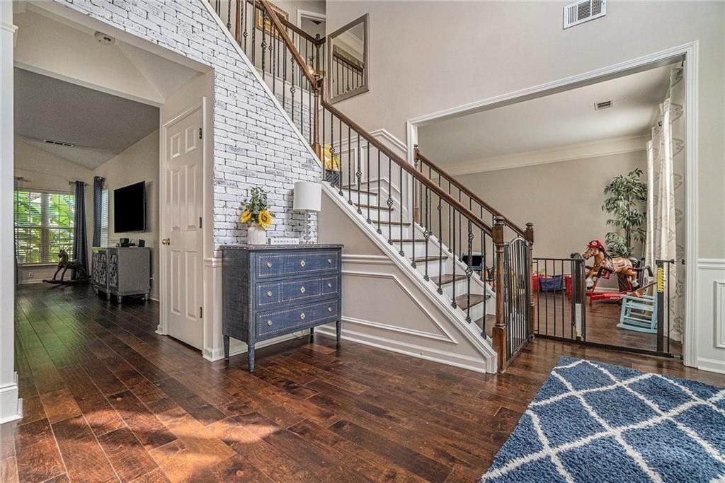 317 Andridge Ct - Photo 3 of 19