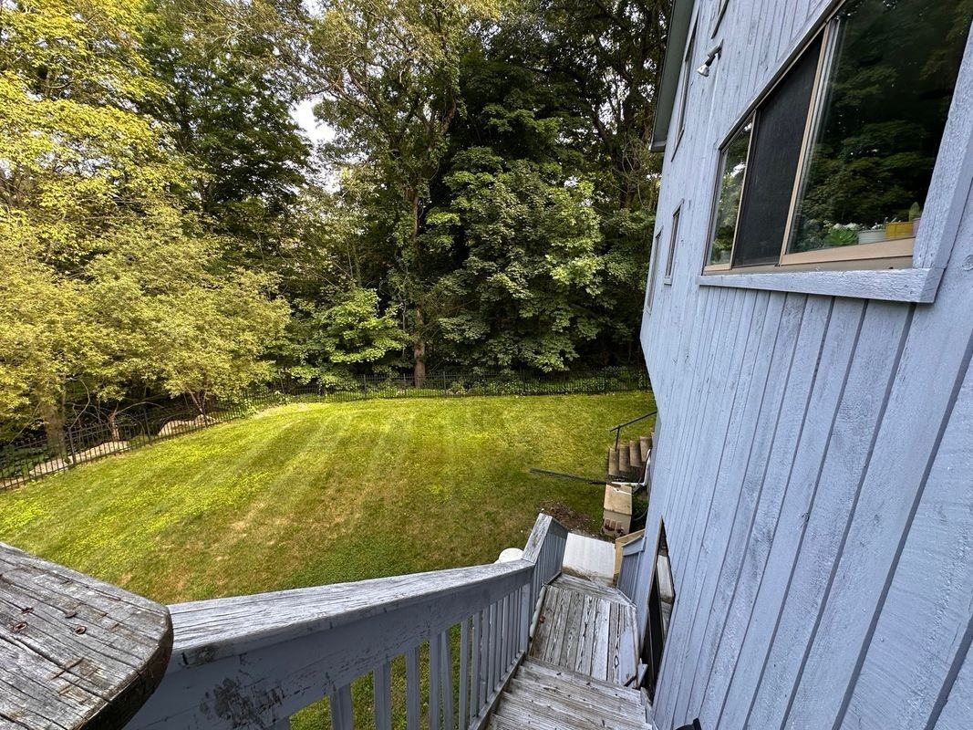 23 Valley View Dr - Photo 2 of 37