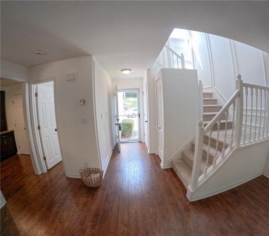 705 Bridge Ln Se - Photo 2 of 36